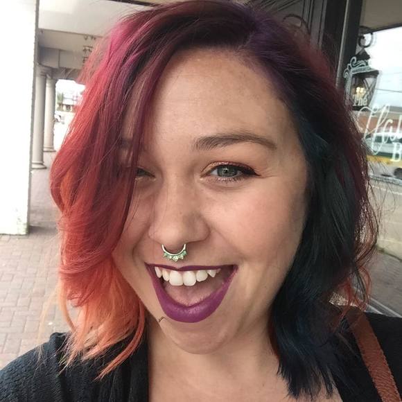 Meet your Posher, Melanie - Picture 1 of 1